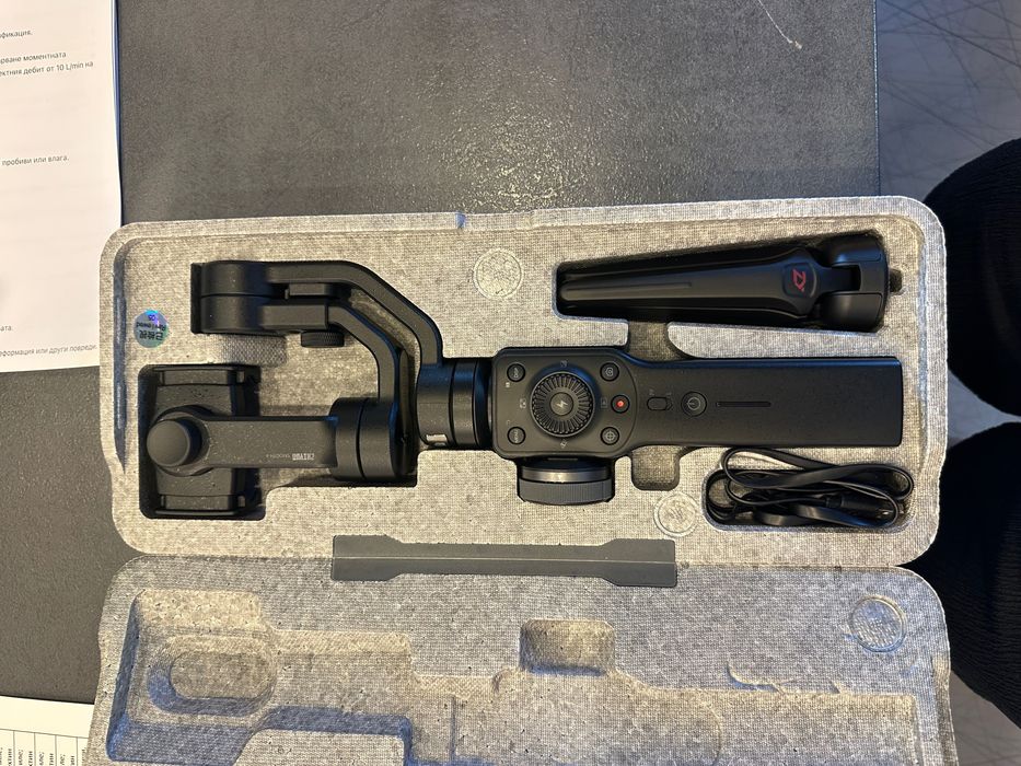 Продавам стабилизатор Zhiyun\-Tech Smooth 4 за телефон