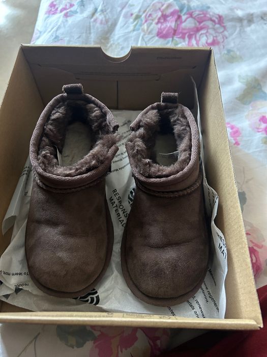 Ugg кафяви 28.5 носени веднъж
