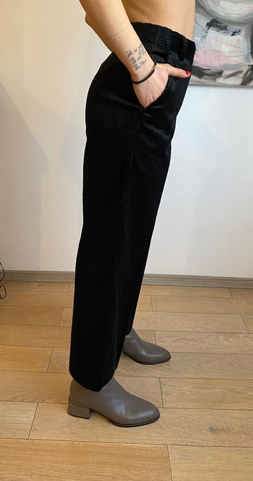 Pantalon raiat Max Mara, nou cu eticheta