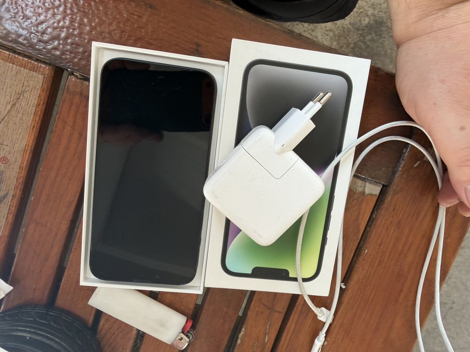Iphone 14 cumparat Altex