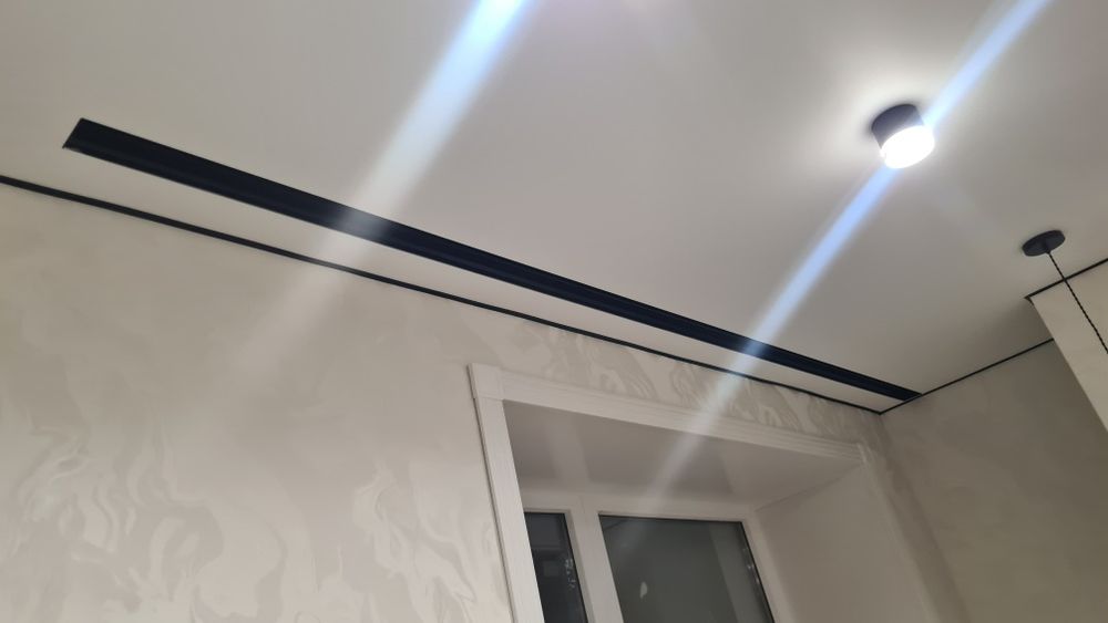 Качественные натяжные потолки.