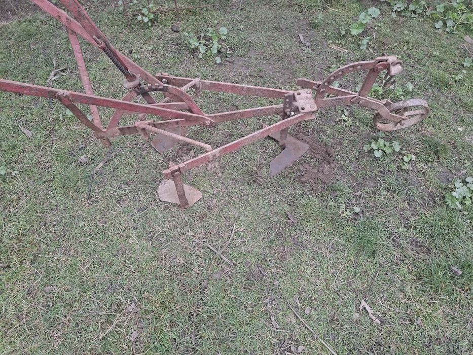 Vând utilaje agricole