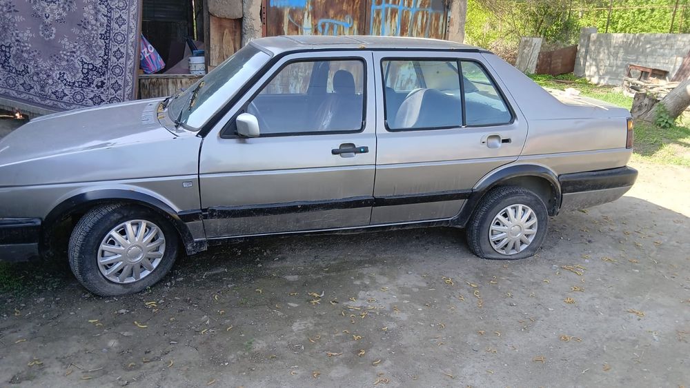 Продам Фольксваген джета 1989 год