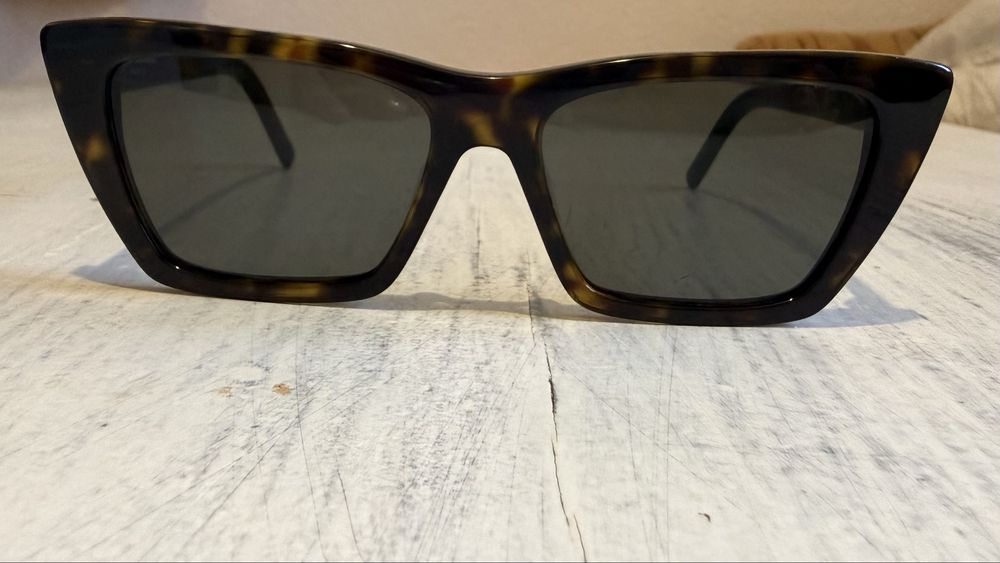 Оригинални слънчеви очила Saint Laurent