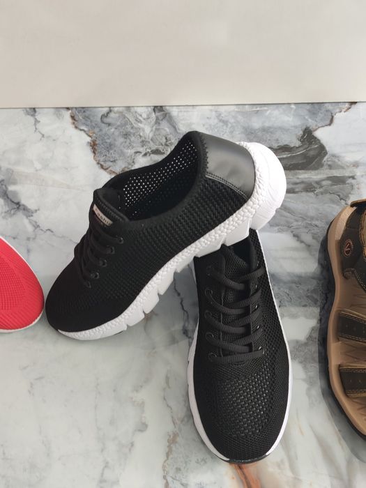 Мужская женская обувь