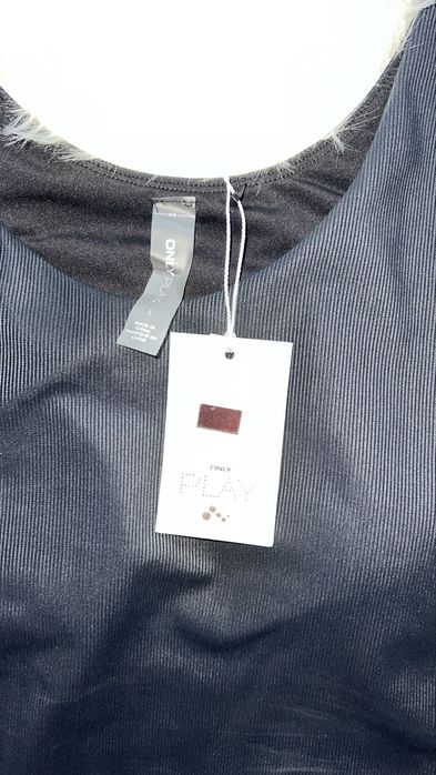 Colanti sala Under Armour S bustiera ONLY M