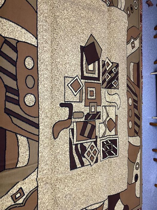 Продаю ковер.