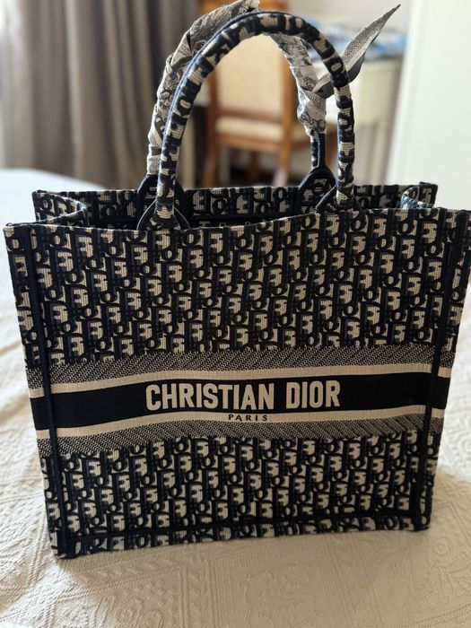 Продаю сумку Dior Book Tote