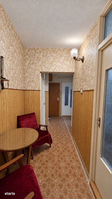 Apartament spatios cu 3 camere, 55 mp utili, etaj 3 - zona Lipovei