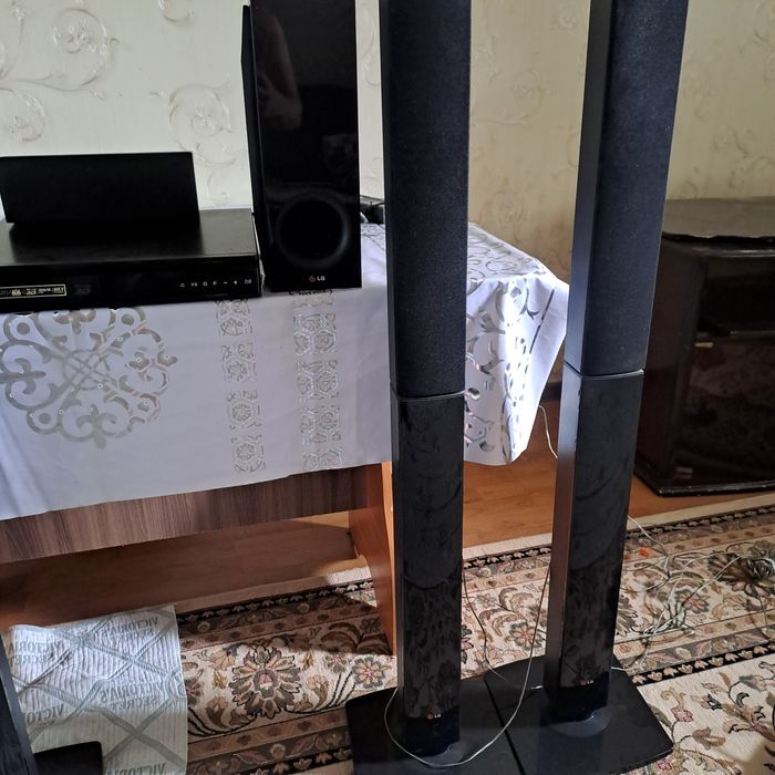 Домашний кинотиятор.