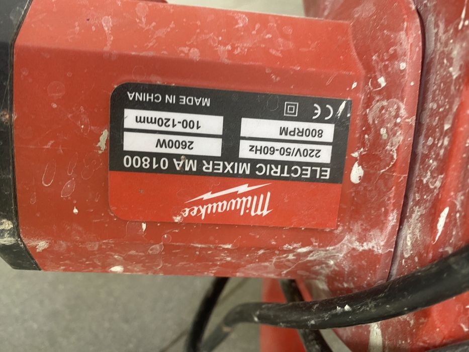 Миксер Milwaukee MA01800