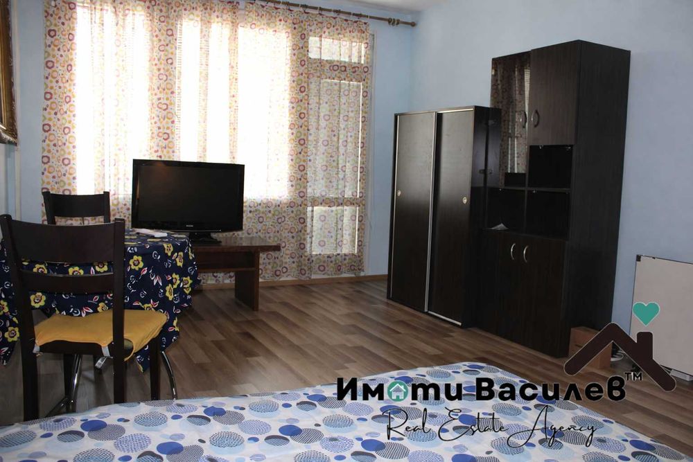 Дава се под наем Едностаен апартамент в София, Център - 44 кв.м за 418.71 € - Снимка #1