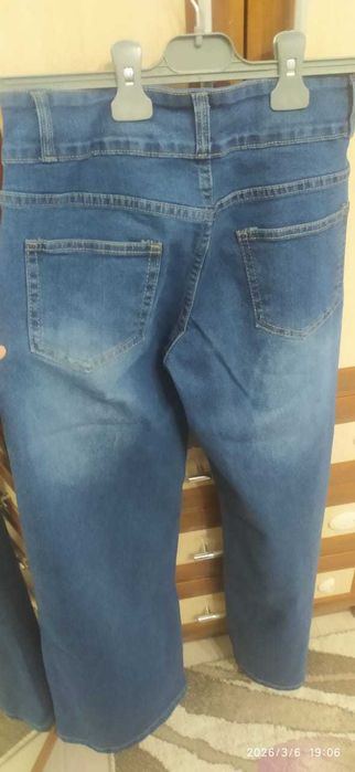 Продам джинсы новые