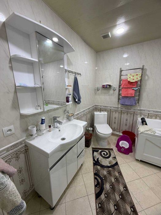 Продается (сотилади) 4х ком кв по ул Рудакий, ор Техногазоил