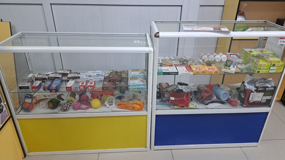 Срочно продам витрины