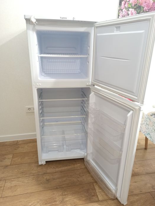Холодильник Бирюса 153 белый