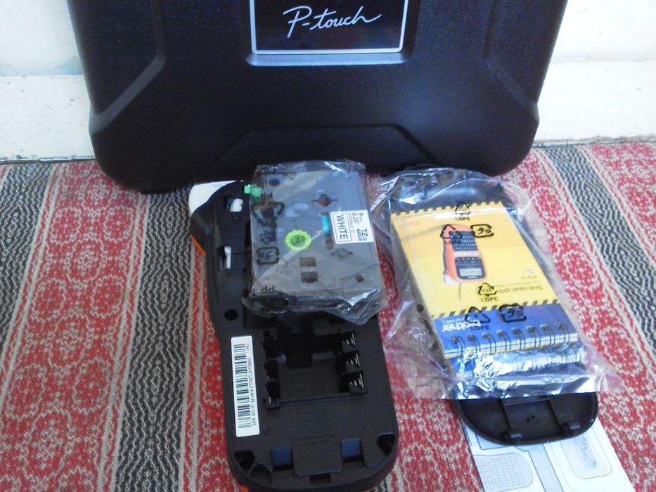 Aparat de Etichetat Brother Touch-PT-E110VP+++
