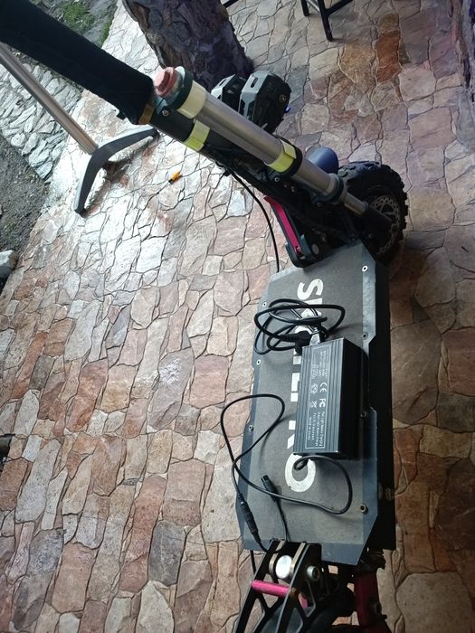 Trotineta electrică dual