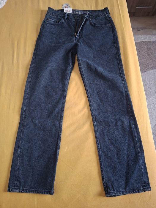 Нови дънки Twelve L 32