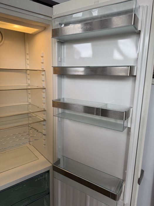 Хладилник Охладител Miele No Frost