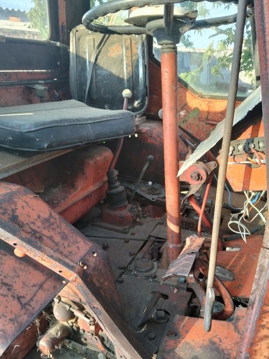 Продам трактор Т-16