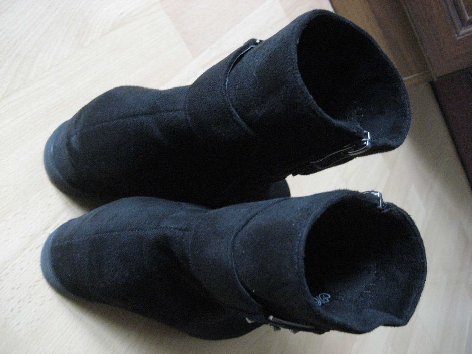 Обувки елегантни - евтини , много запазени