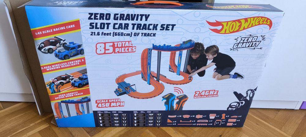 Hot wheels zero gravity, магнитна писта