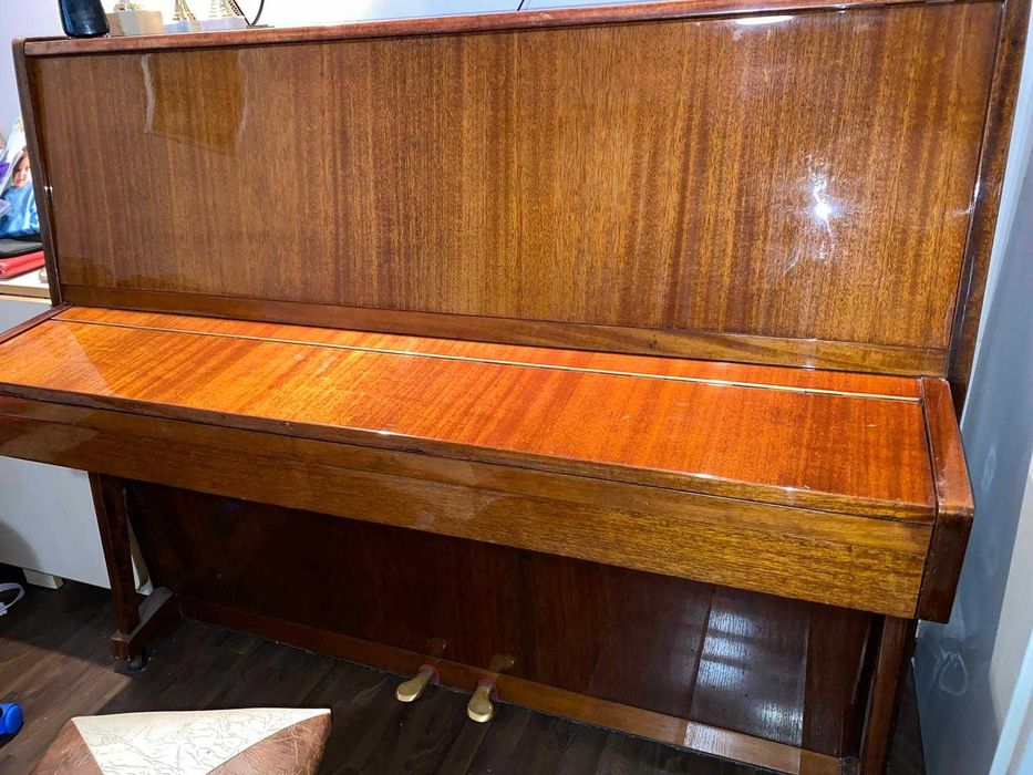 Vand pianina Ucraina