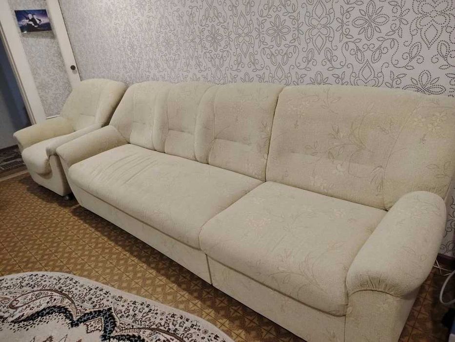 Мягкий уголок для гостиной