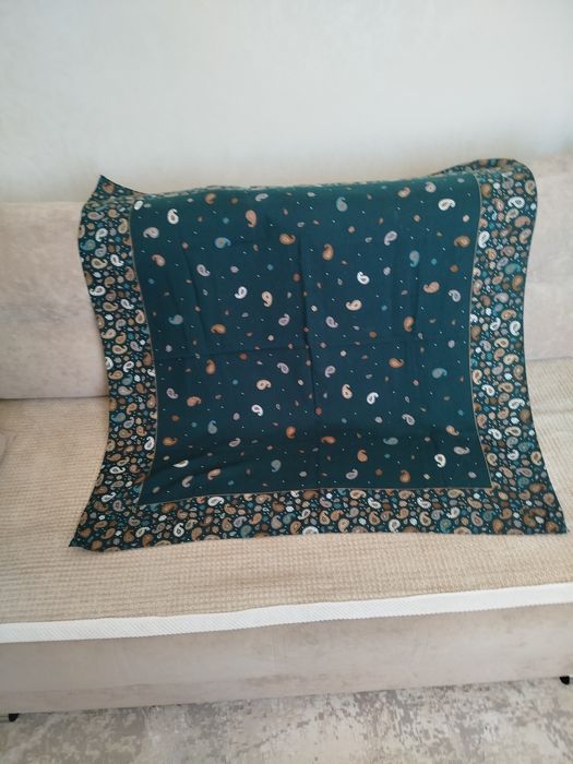 Женские платки,демисезонные.