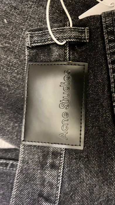 Продам Джинсы Acne studios