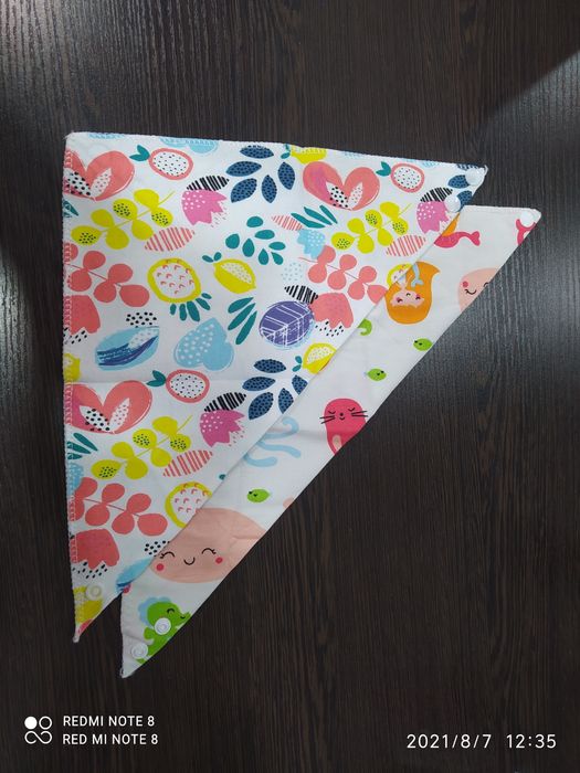 Детский нагрудник-бандана