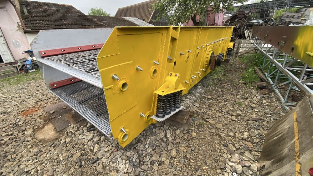 Ciur de diferite dimensiuni si tipuri