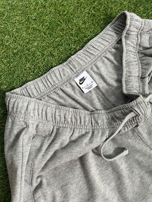 Мъжки къси пантлалони : Nike Sportswear Fleece Club XL