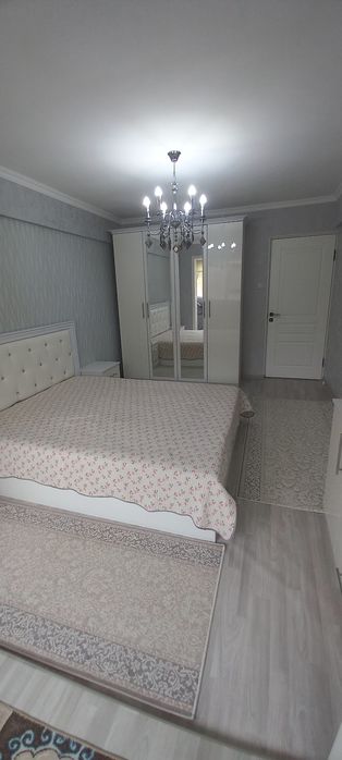 Продам 4× комнатную квартиру