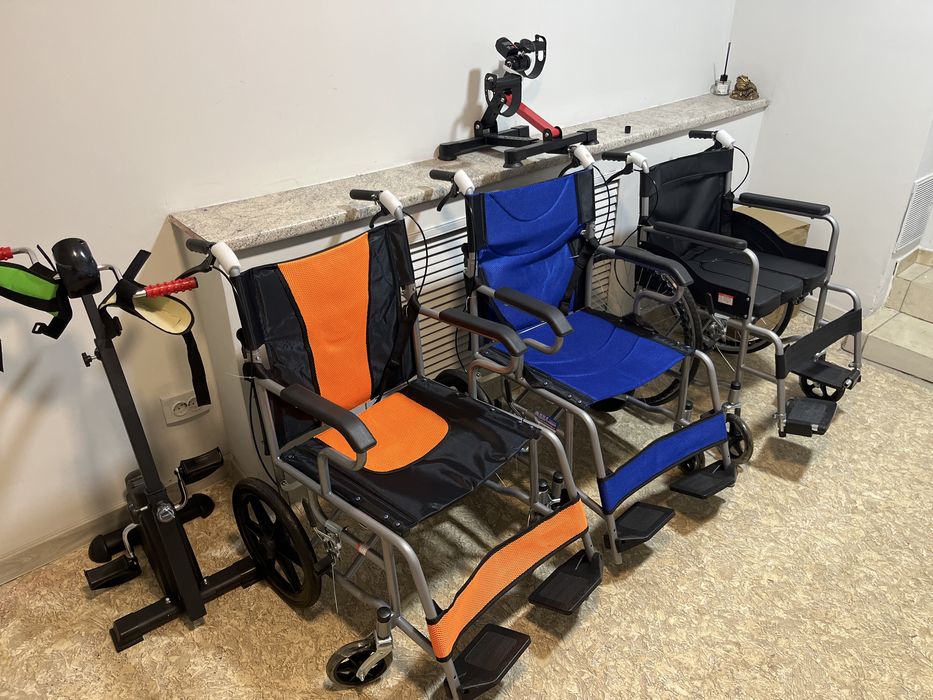 Срочно продам инвалидные коляски