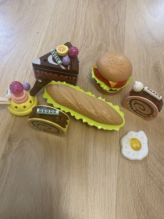 Набор игрушечной еды