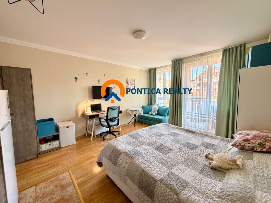 Просторно студио в красив комплекс в Несебър