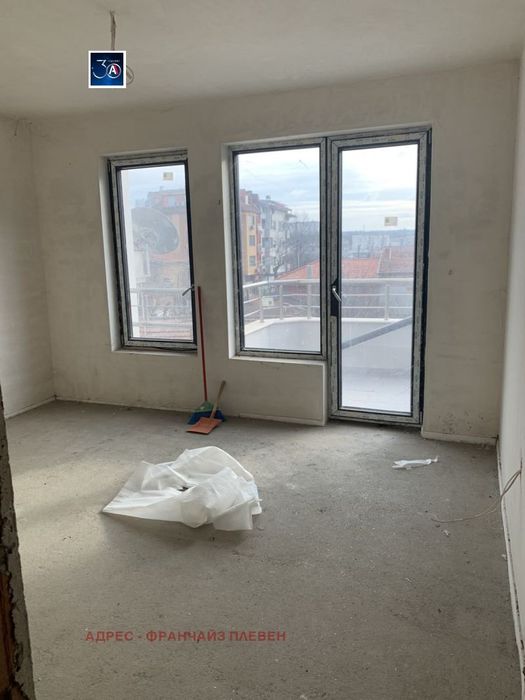 Продава се Многостаен апартамент в Плевен, Широк център - 153 кв.м за 1210 €/кв.м - Снимка #3