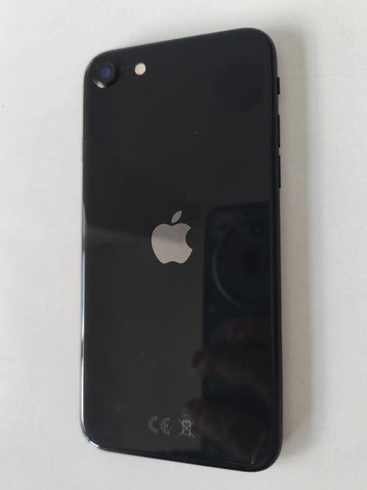 iPhone SE 2020 64gb с нова батерия