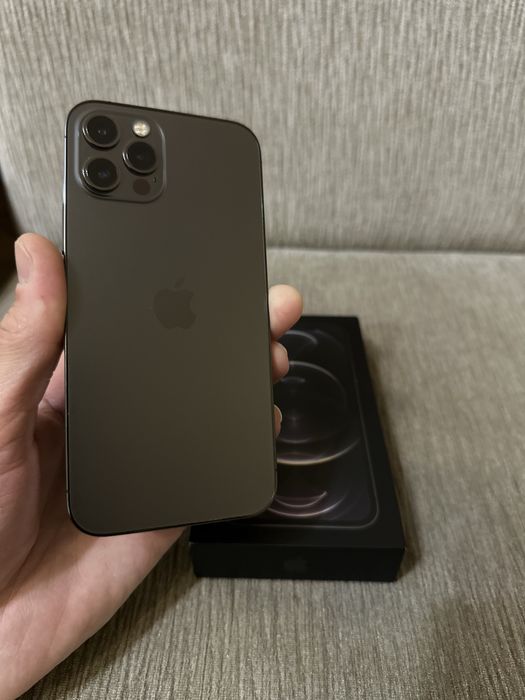 Айфон 12 pro 256gb.