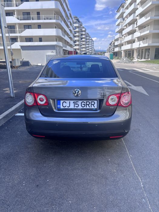 Volkswagen  Jetta 1.6 tsi