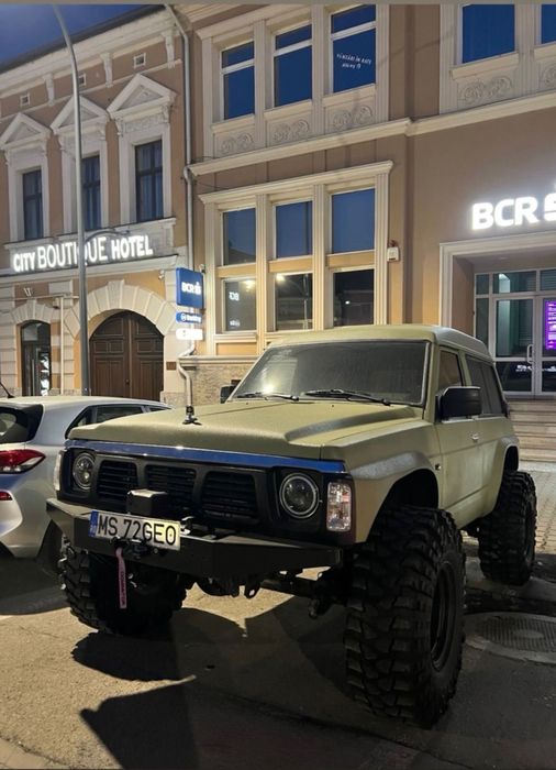 Nissan Patrol Y 60