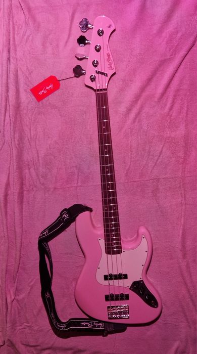 Harley Benton MV-4P Shell Pink Bass