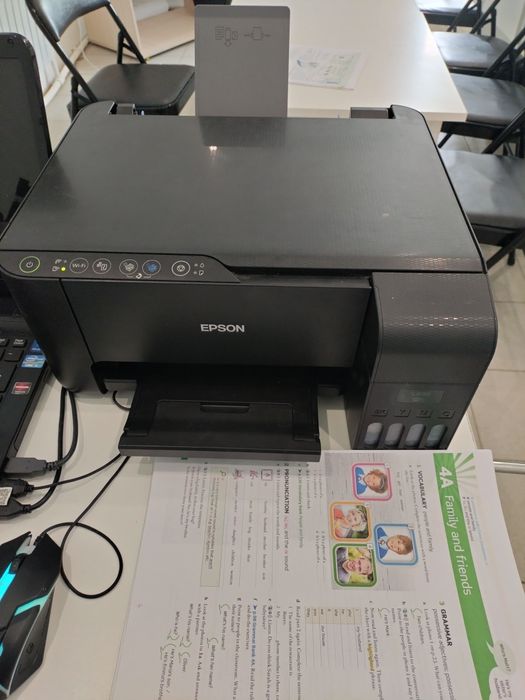 Продается цветной принтер