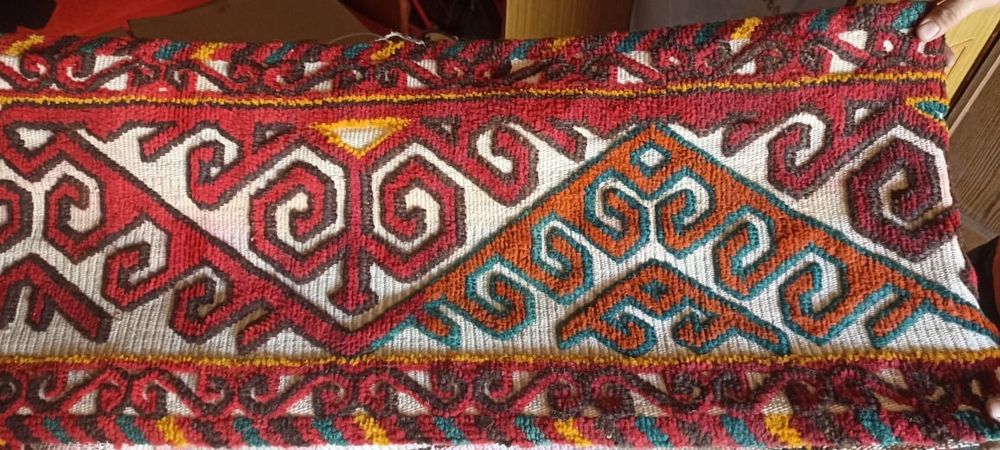 Басқұр бау киіз уйдің бауы