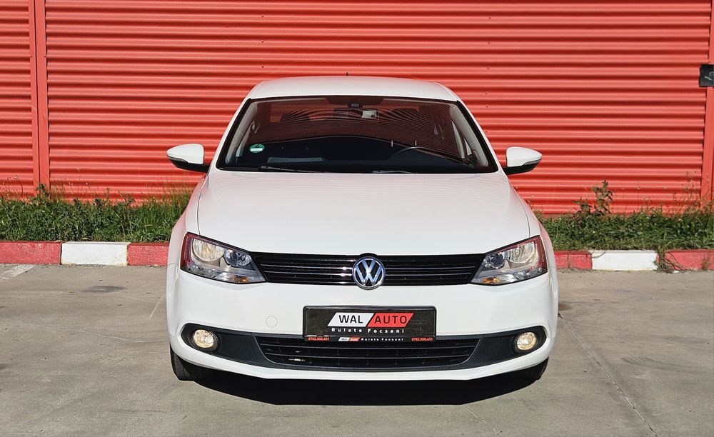 Vw.Jetta 1.2 Tsi 122 cp 2013 Euro 5 180.000 km-Clima-Navi-Jante R16-Scaune incalzite
