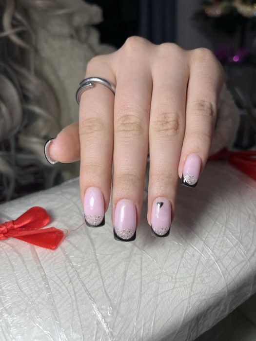 Наращивание ногтей