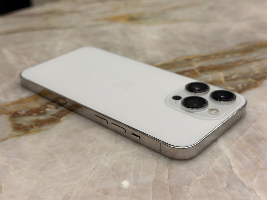 IPhone 13 Pro бял 256 GB