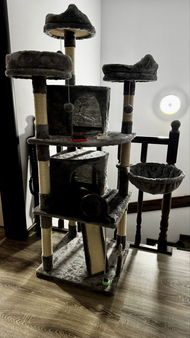 Andamblu de joaca pentru pisici nou